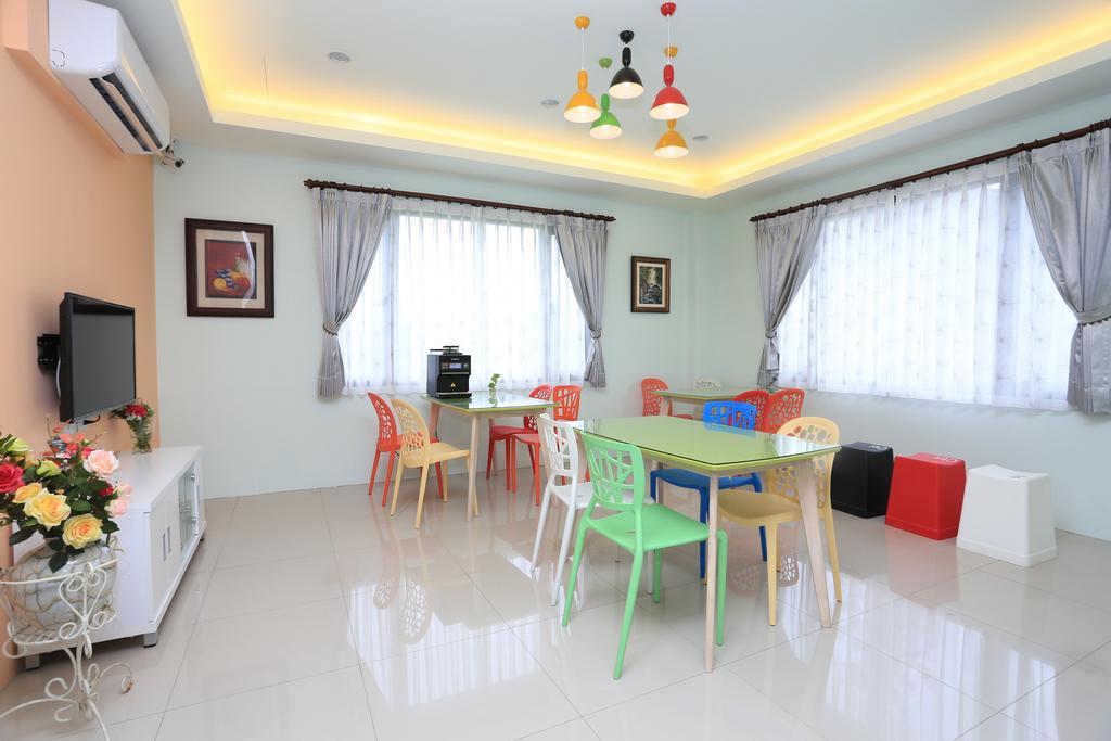 Dania Garden Bed & Breakfast Luodong Luaran gambar