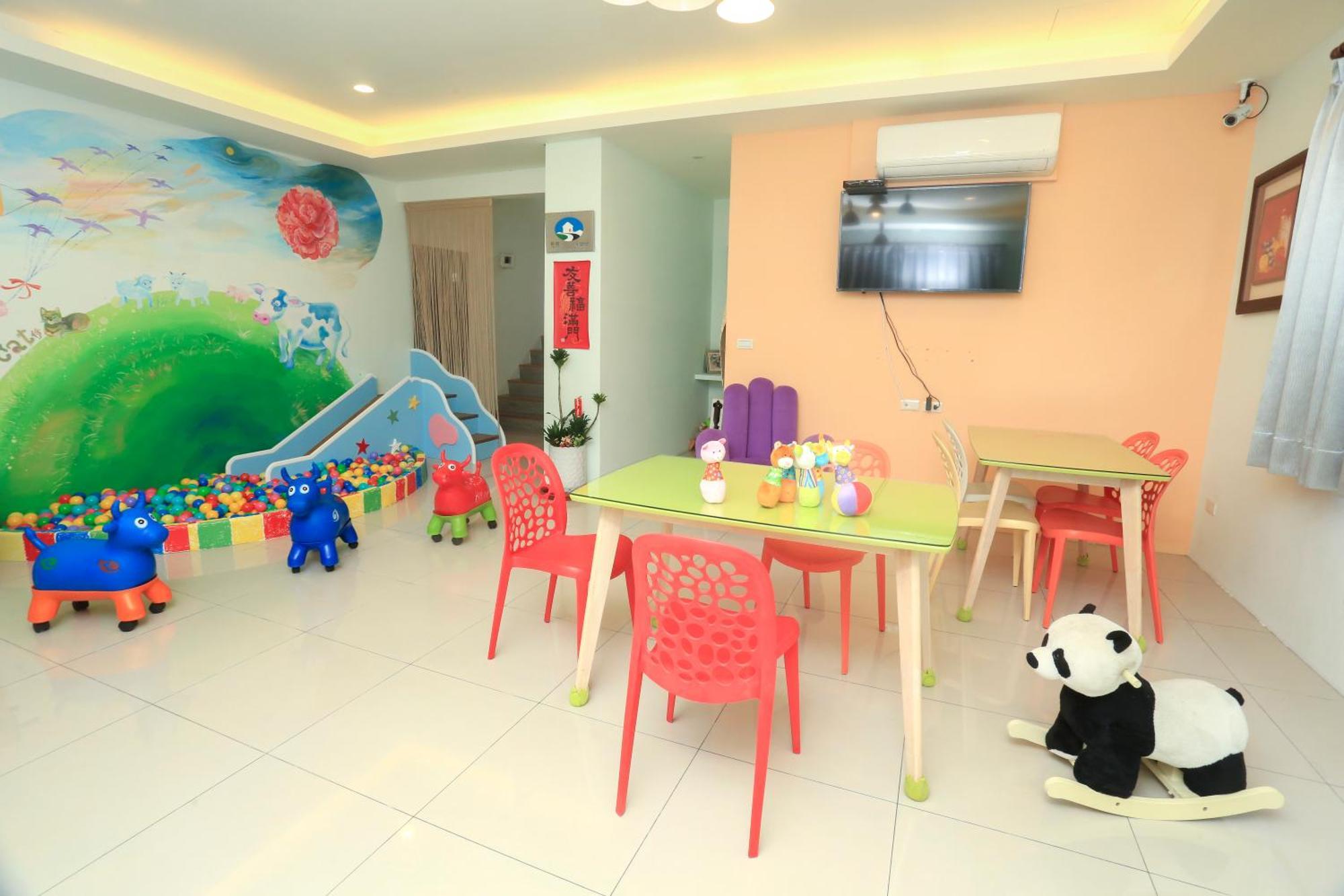 Dania Garden Bed & Breakfast Luodong Luaran gambar